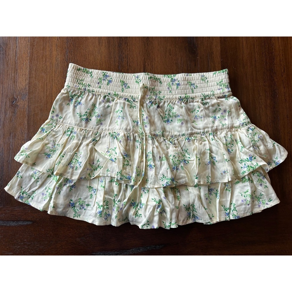 Victoria's Secret PINK Floral Tiered Mini Skirt Cream Smocked Waist XS NEW